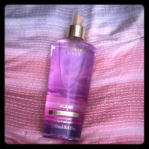 NWT Victoria’s Secret Escape body spray